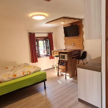 Rustico Madam Apartment