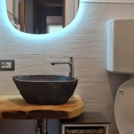 Rustico Madam شقة *