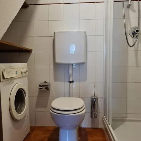 Rustico Madam * ليفينو